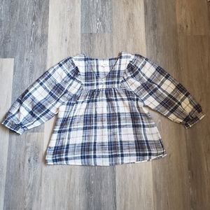 THE Korner Plaid Top.